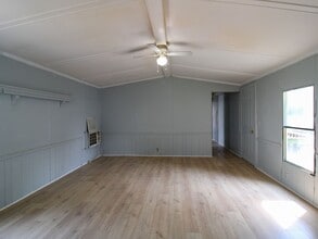 1810 Vales Mill Rd in Pulaski, TN - Building Photo - Building Photo