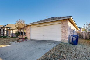 2904 Paddock Way in Denton, TX - Building Photo - Building Photo