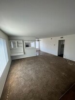 R & B Acacia Apartments in Garden Grove, CA - Building Photo