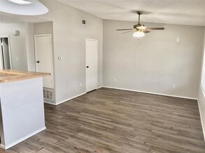 1423 Walters Dr in Granbury, TX - Building Photo - Building Photo