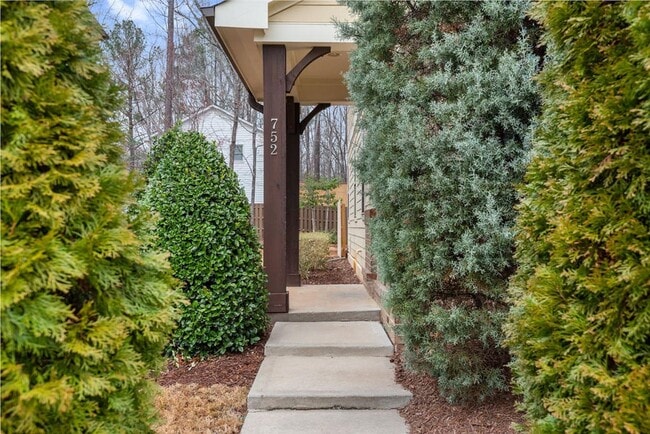 752 Wickham Ridge Rd in Apex, NC - Building Photo - Building Photo