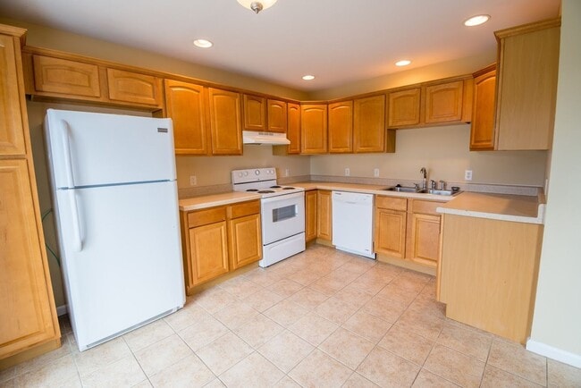 property at 211 W Vine St