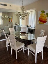 19901 E Country Club Dr, Unit 2202 in Miami, FL - Building Photo - Building Photo