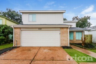 6342 Briar Terrace Dr in Houston, TX - Building Photo