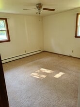 1244 Liberty St, Unit 1244 in Green Bay, WI - Foto de edificio - Building Photo