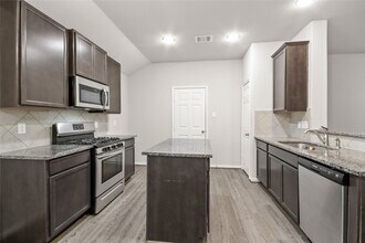 3715 Arbor Trails Dr in Humble, TX - Building Photo - Building Photo