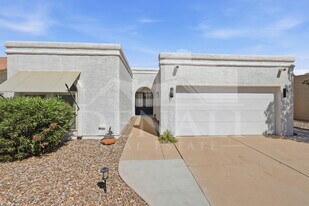 10602 E Elmhurst Dr in Sun Lakes, AZ - Building Photo
