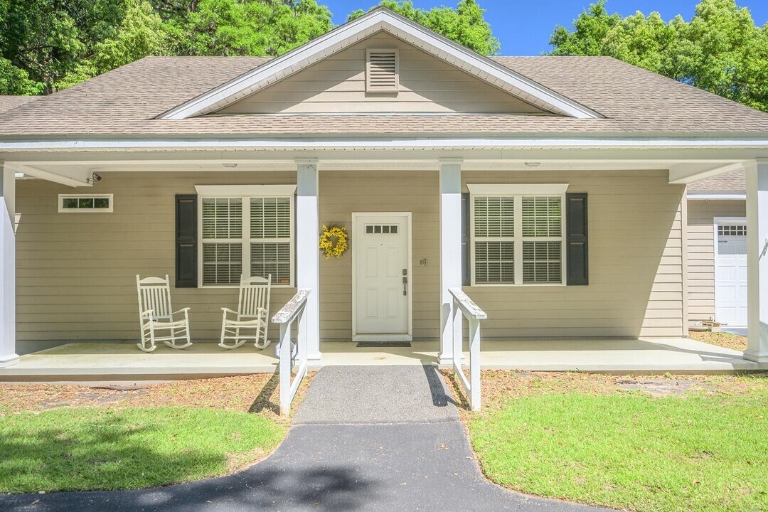 3131 Sharer Rd in Tallahassee, FL - Building Photo