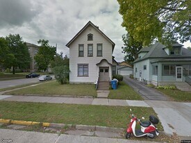 1078 W Wabasha St, Unit Upper