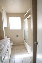 1010 E Main St in Norman, OK - Building Photo - Building Photo