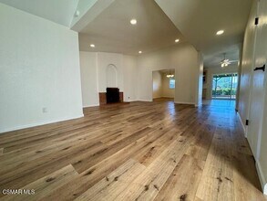 5927 Dovetail Dr in Agoura Hills, CA - Building Photo - Building Photo