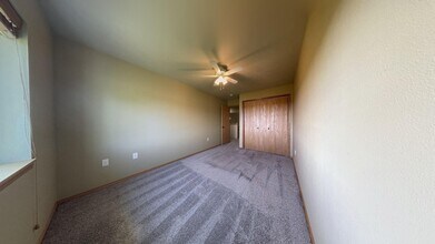 3403 W 93rd St in Sioux Falls, SD - Building Photo - Building Photo