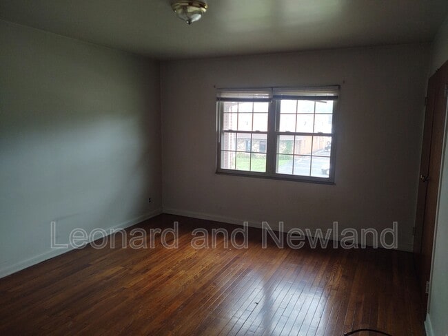 584 Harding Rd in Zanesville, OH - Building Photo - Building Photo