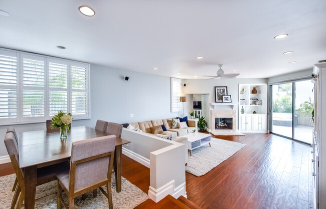 property at 7301 Vista del Mar