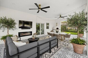 930 34th St in West Palm Beach, FL - Building Photo