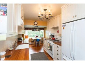 606 Hulet Ave in Newberg, OR - Building Photo - Building Photo