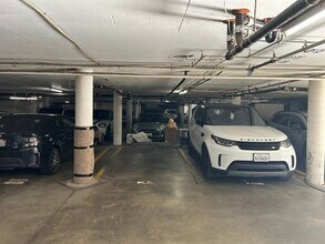 8740 Tuscany Ave in Playa Del Rey, CA - Foto de edificio - Building Photo