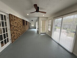 25 Little John Ln in Dayton, TX - Building Photo - Building Photo