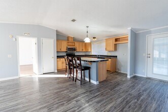 314 County Rd 3577 in Cleveland, TX - Building Photo - Building Photo