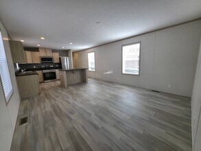 3510 N 9th St in Carter Lake, IA - Building Photo - Building Photo