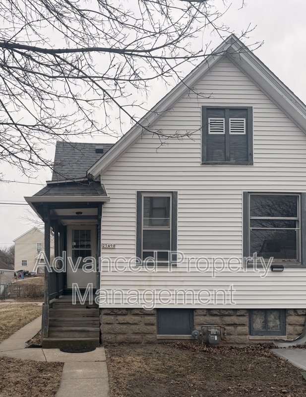 property at 2549 N Vel R. Phillips Ave