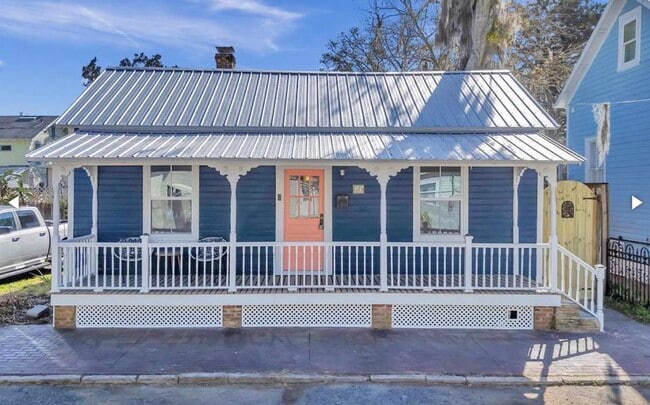 property at 23 Mulberry St