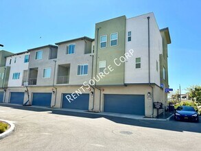 26916 Tanager Ln in Valencia, CA - Building Photo - Building Photo