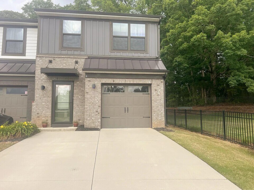 4 Connaught Ct in Mauldin, SC - Building Photo