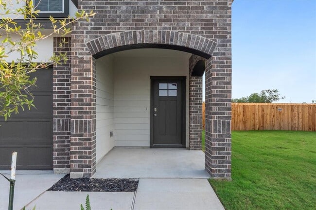 112 New Albany Ln in San Marcos, TX - Building Photo - Building Photo