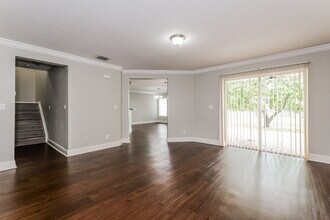 11961 Donlin Dr in Wellington, FL - Building Photo - Building Photo