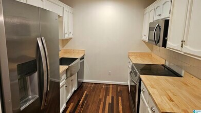 3028 Old Stone Dr in Birmingham, AL - Building Photo - Building Photo