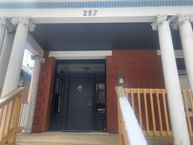 287 McCormick Plz, Unit 2