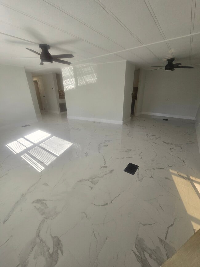 1900 Augusta Rd in Orlando, FL - Building Photo - Building Photo