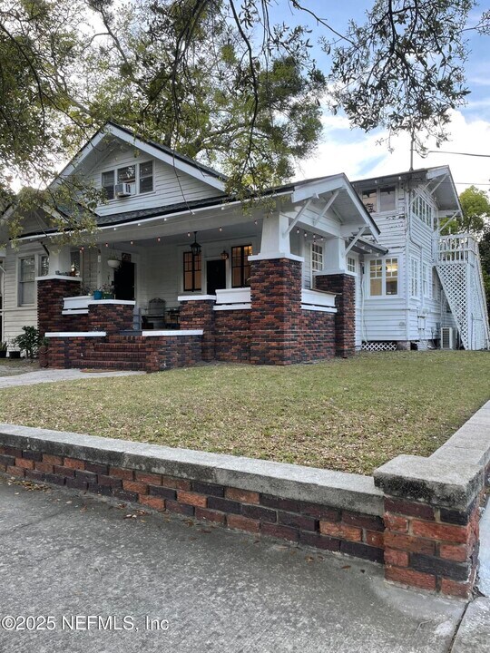 2205 Post St in Jacksonville, FL - Building Photo