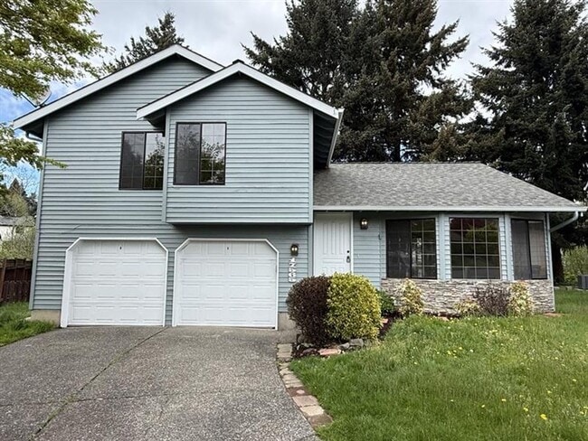 17565 NW Woodmere Ct