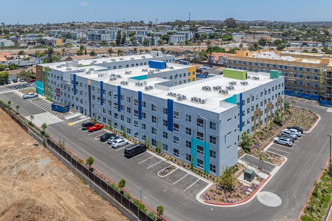 Vista Lane Family Homes - Affordable Housing in San Diego, CA - Foto de edificio - Building Photo