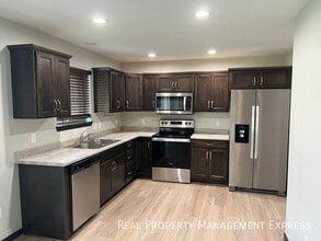 3 Bedroom 2.5 Bathroom Townhome in Sioux Falls, SD - Building Photo - Building Photo