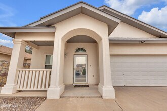 3417 Tierra Zafiro Dr in El Paso, TX - Building Photo - Building Photo