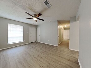 7315 Albert Williams Dr in Dallas, TX - Building Photo - Building Photo