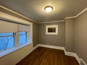 564 E Crosier St in Akron, OH - Building Photo - Building Photo