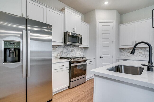 4817 Seadrift Dr in Austin, TX - Building Photo - Building Photo