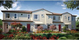 5301 E Commerce Way in Sacramento, CA - Building Photo