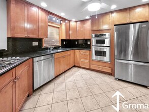 26 Gladstone St in Everett, MA - Foto de edificio - Building Photo