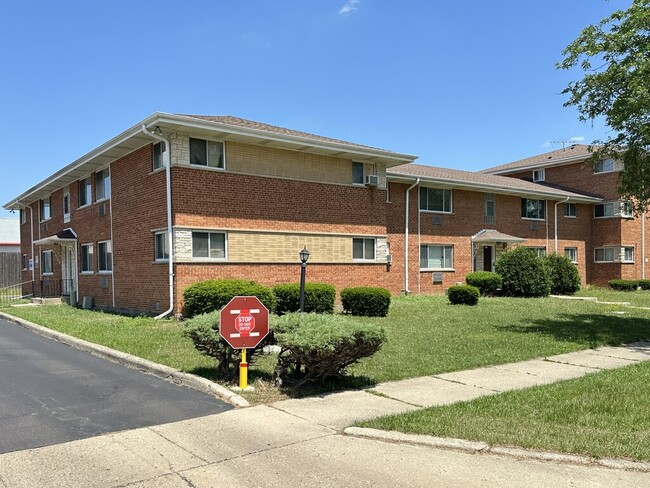 property at 1418 Carol St