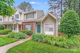 5670 Prescott Ct in Charlotte, NC - Building Photo