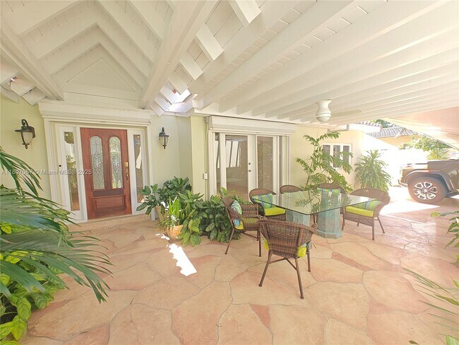 710 Allendale Rd in Key Biscayne, FL - Building Photo - Building Photo