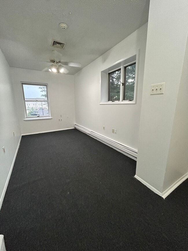 163 Kirkbride Ave in Trenton, NJ - Building Photo - Building Photo