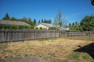 410 NE 105th St in Vancouver, WA - Building Photo - Building Photo