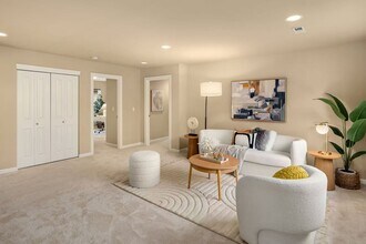 23313 SE 32nd Way in Sammamish, WA - Building Photo - Building Photo