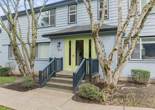 Uptown at Lake Oswego